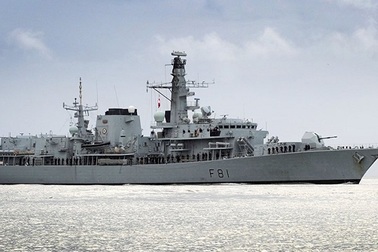 Chiến hạm Anh theo dõi sát sao nhóm tàu Nga đi qua eo biển Manche