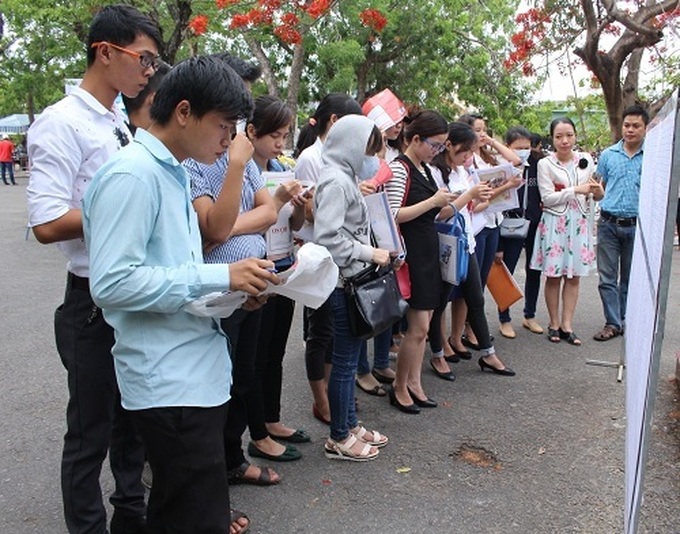 Người lao động tham gia Ngày hội việc làm Đà Nẵng.