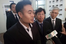 Tạm đình chỉ vụ Vinasun kiện Grab đòi 42 tỉ đồng