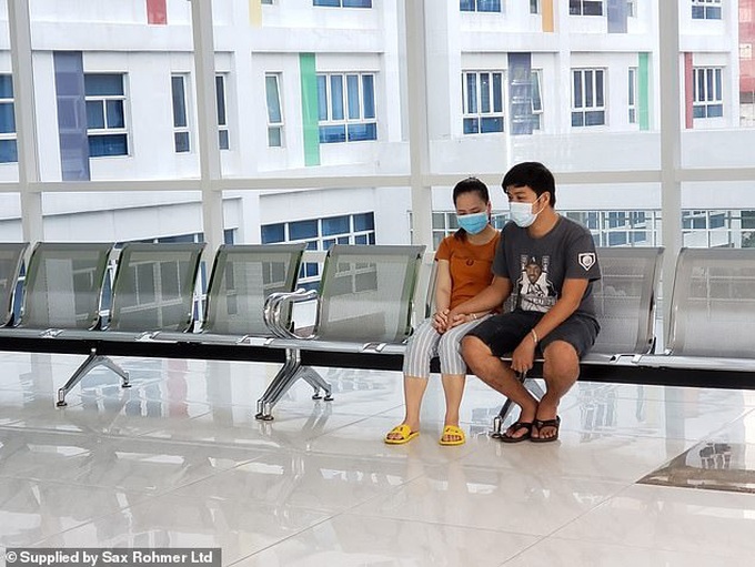Ca phẫu thuật tách rời thành công cặp song sinh Trúc Nhi - Diệu Nhi của các y bác sĩ Việt Nam thu hút sự chú ý báo chí nước ngoài - Ảnh 5. Ca phẫu thuật tách rời thành công cặp song sinh Trúc Nhi - Diệu Nhi của các y bác sĩ Việt Nam thu hút sự chú ý báo chí nước ngoài - Ảnh 5.