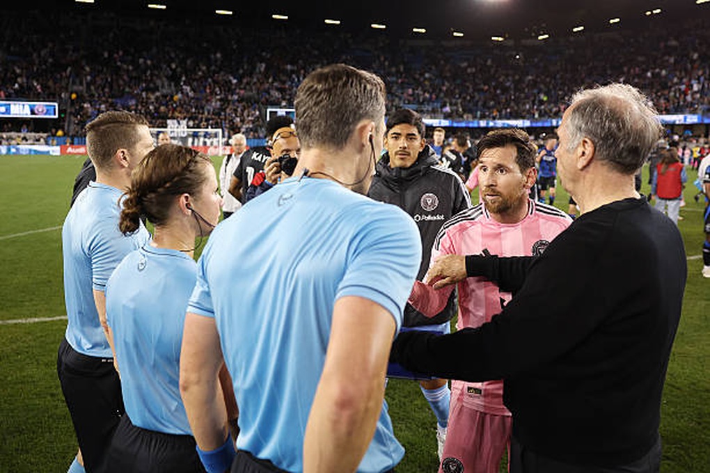 Ronaldo tiếp tục bị Al Nassr bỏ rơi, Messi không thể vực dậy Inter Miami - 2 Ronaldo tiếp tục bị Al Nassr bỏ rơi, Messi không thể vực dậy Inter Miami - 2