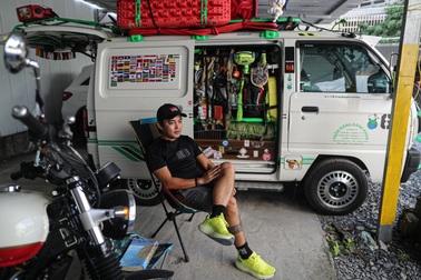 Trần Đặng Đăng Khoa cùng "chiến mã" lên đường vòng quanh thế giới lần 2