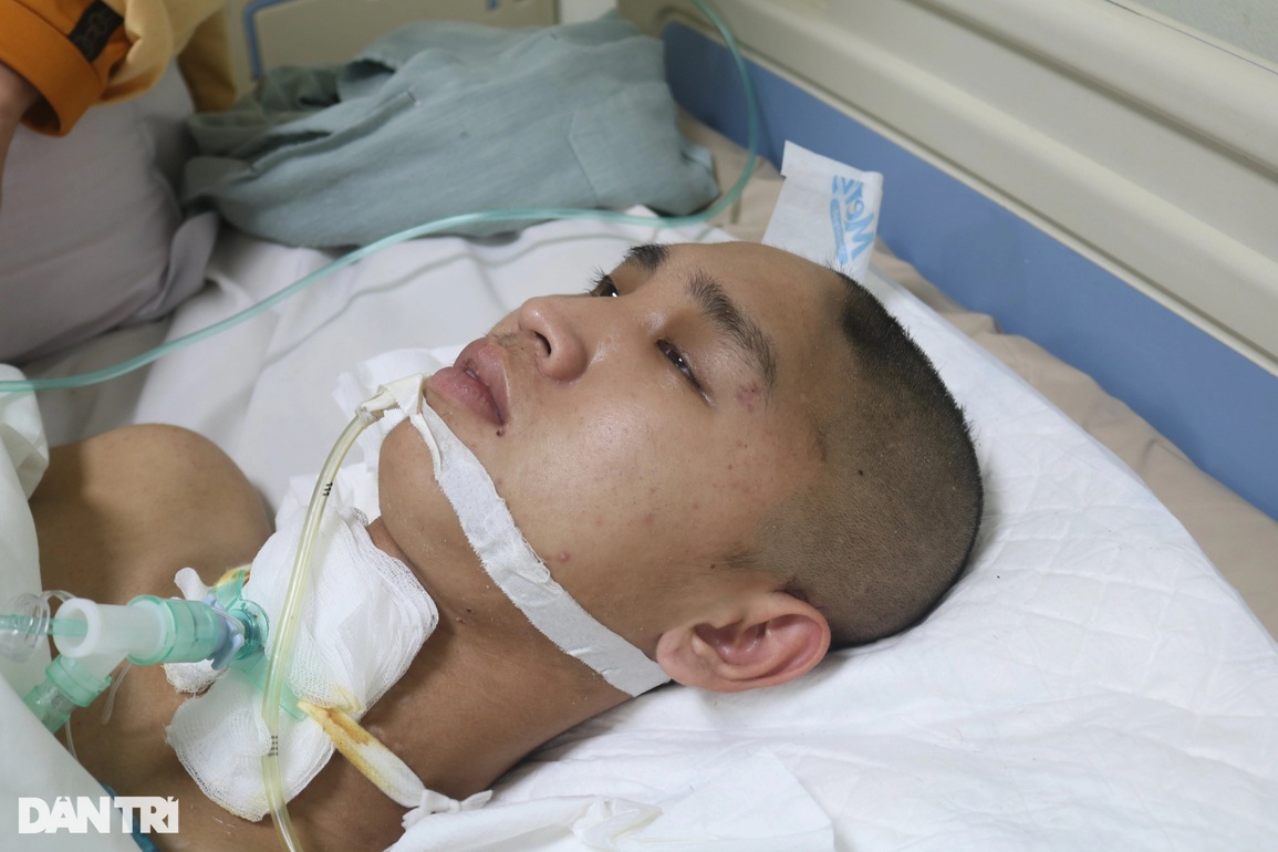 Mẹ cùng đường rồi, biết bán gì để cứu con đây! - 8 Mẹ cùng đường rồi, biết bán gì để cứu con đây! - 8