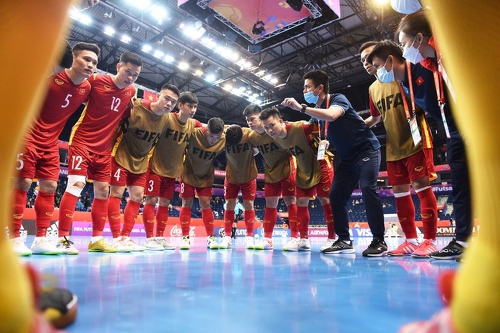 CĐV thế giới ngả mũ trước màn trình diễn của tuyển futsal Việt Nam - 3 CĐV thế giới ngả mũ trước màn trình diễn của tuyển futsal Việt Nam - 3