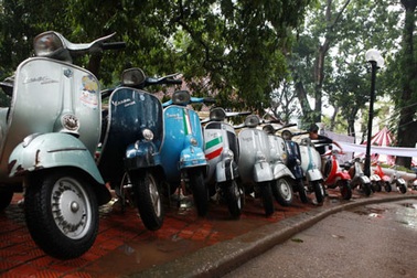 Dân chơi xe cổ “méo mặt” vì tin cấm xe máy cũ