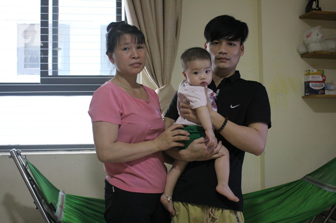 Xót cảnh bố mẹ trẻ tật nguyền đi làm thuê, gom góp tiền níu giữ mạng sống từng ngày cho con gái 9 tháng tuổi - Ảnh 10. Xót cảnh bố mẹ trẻ tật nguyền đi làm thuê, gom góp tiền níu giữ mạng sống từng ngày cho con gái 9 tháng tuổi - Ảnh 10.