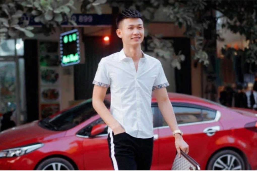 Khởi tố YouTuber Duy Thường và 9 đồng phạm - 1 Khởi tố YouTuber Duy Thường và 9 đồng phạm - 1
