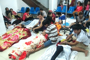 Ăn bún bò, hàng chục công nhân nhập viện cấp cứu