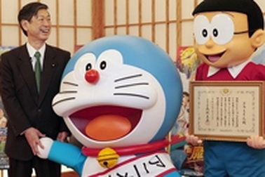 Chú mèo máy Đô-rê-mon làm đại sứ truyện tranh