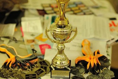 Bóng đã lăn ở miền Trung Tây nước Mỹ