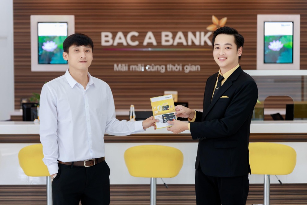 Gift incentives for customers spending with BAC A BANK international credit cards - 1 Ưu đãi quà tặng cho khách hàng chi tiêu bằng thẻ tín dụng quốc tế BAC A BANK - 1