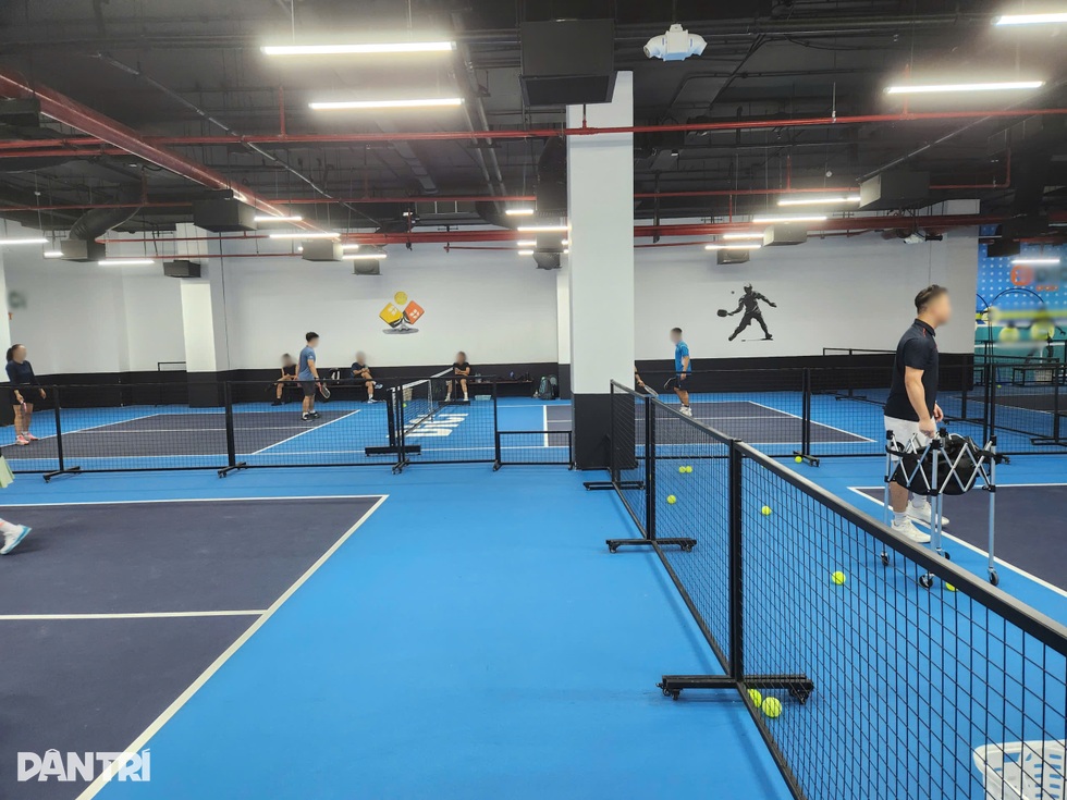 Hà Nội: Ngày ngủ 3 tiếng, kiệt quệ vì tiếng đập vợt póc póc của “pick thủ”  - 1