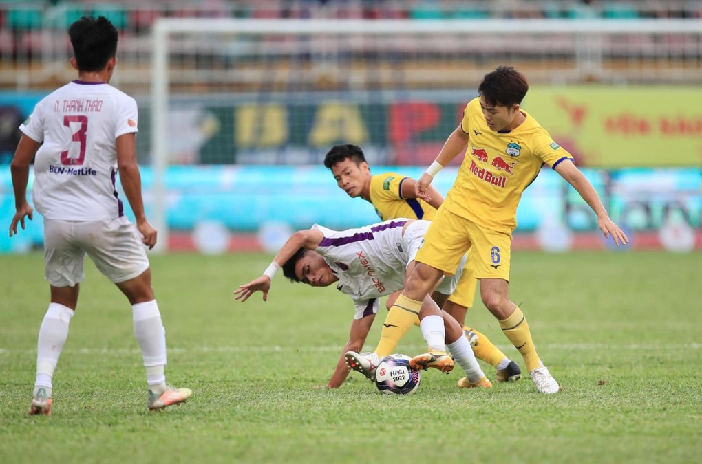 Văn Toàn lập cú đúp, HA Gia Lai đánh bại B.Bình Dương - 3 Văn Toàn lập cú đúp, HA Gia Lai đánh bại B.Bình Dương - 3
