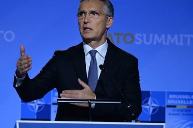 NATO dọa đáp trả nếu Nga từ bỏ hiệp ước hạt nhân INF