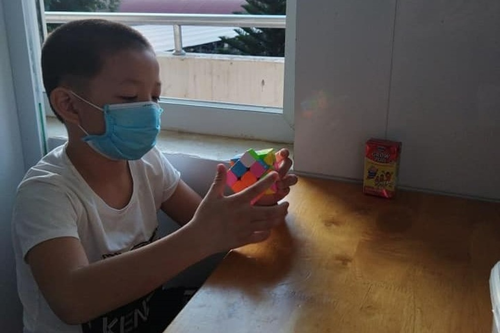 Đắk Nông: Nữ nhân viên y tế mắc Covid-19 làm mẹ của những F0 nhí - 1 Đắk Nông: Nữ nhân viên y tế mắc Covid-19 làm mẹ của những F0 nhí - 1