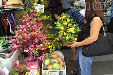 Nhộn nhịp chợ Việt tại Australia dịp đón Xuân Ất Mùi