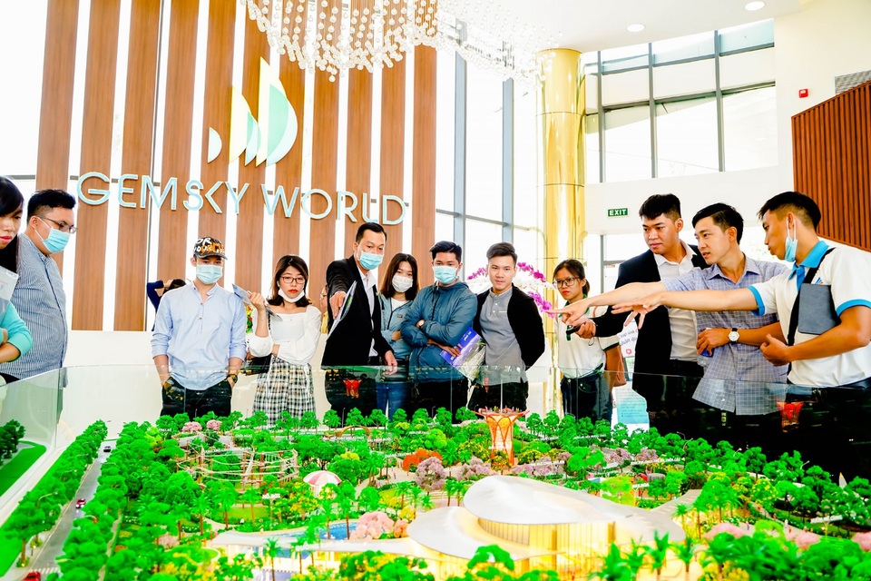 Đảm bảo tiến độ hoàn thiện hạ tầng, Gem Sky World tăng sức nóng - 1 Đảm bảo tiến độ hoàn thiện hạ tầng, Gem Sky World tăng sức nóng - 1