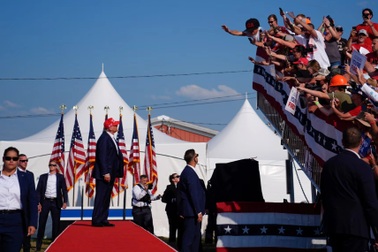 Mật vụ Mỹ không họp với đội SWAT trước vụ ông Trump bị bắn