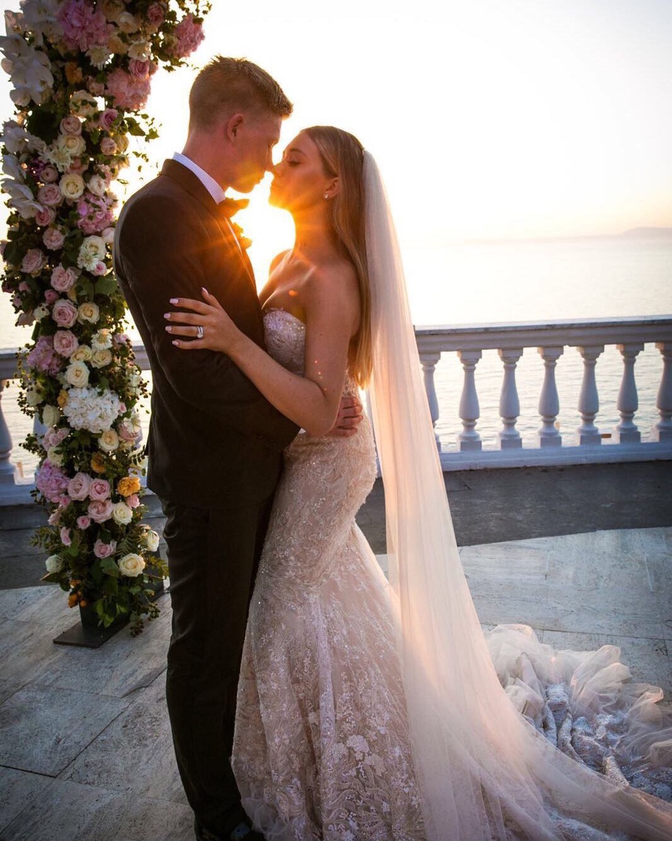 Mối tình định mệnh từ dòng tin nhắn trên mạng của đội trưởng tuyển Bỉ - 3 Mối tình định mệnh từ dòng tin nhắn trên mạng của đội trưởng tuyển Bỉ - 3