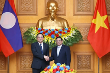 Hai Thủ tướng thúc đẩy xây cao tốc Vientaine - Hà Nội