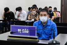 Chủ quán karaoke ISIS xin lỗi gia đình 3 cảnh sát hy sinh