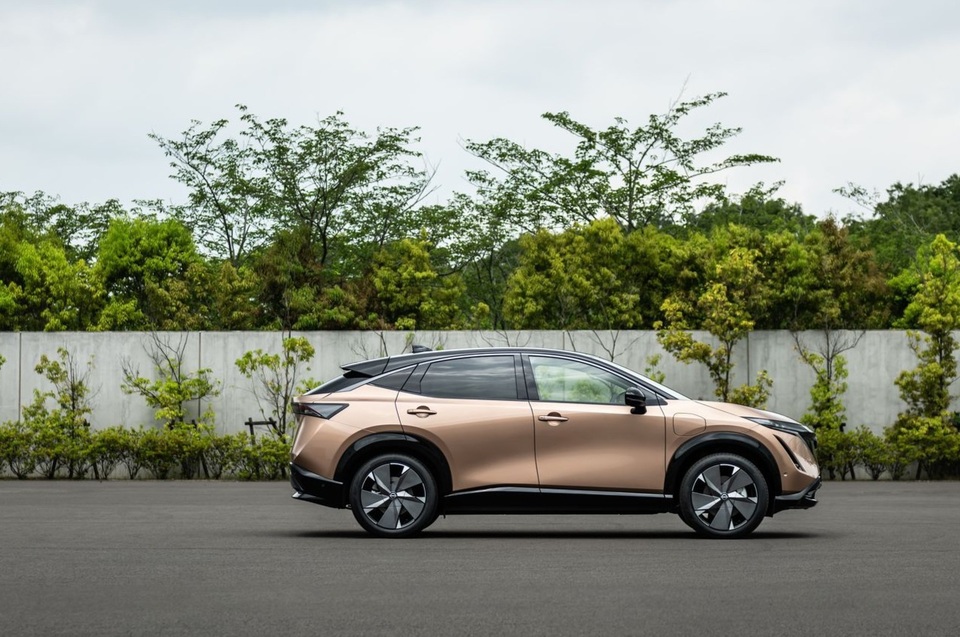 Nissan ra mắt dòng xe điện Ariya hoàn toàn mới - 3 Nissan ra mắt dòng xe điện Ariya hoàn toàn mới - 3