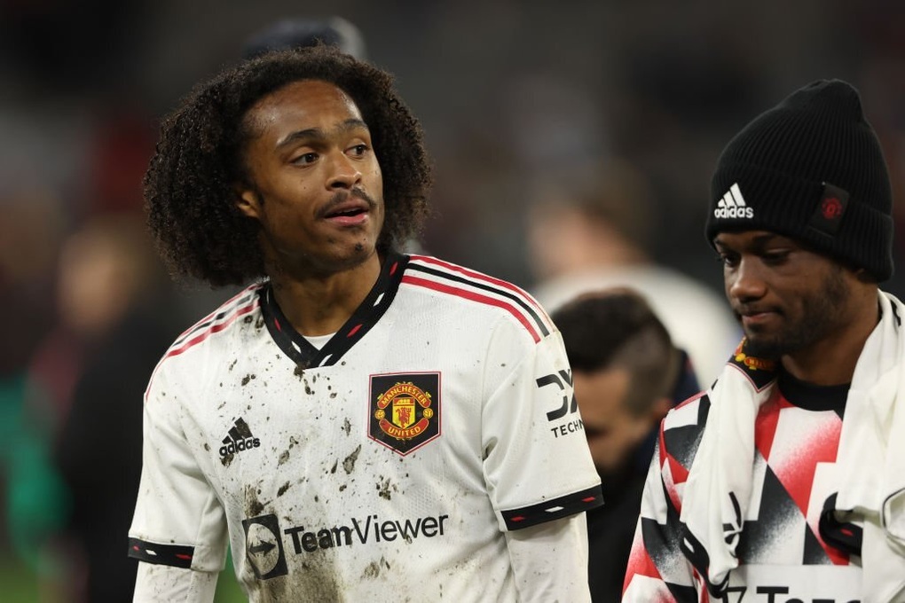 Man Utd tuột chiến thắng trước Aston Villa ở phút bù giờ - 16 Man Utd tuột chiến thắng trước Aston Villa ở phút bù giờ - 16