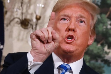 Tổng thống Mỹ bất ngờ muốn "cứu" ZTE khiến dư luận hoang mang