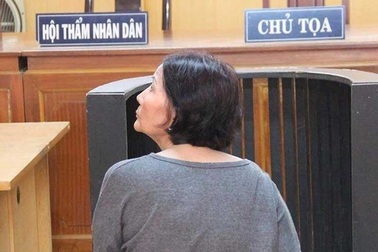 Khó xử vụ mẹ 70 tuổi trộm xe hơi của… con gái