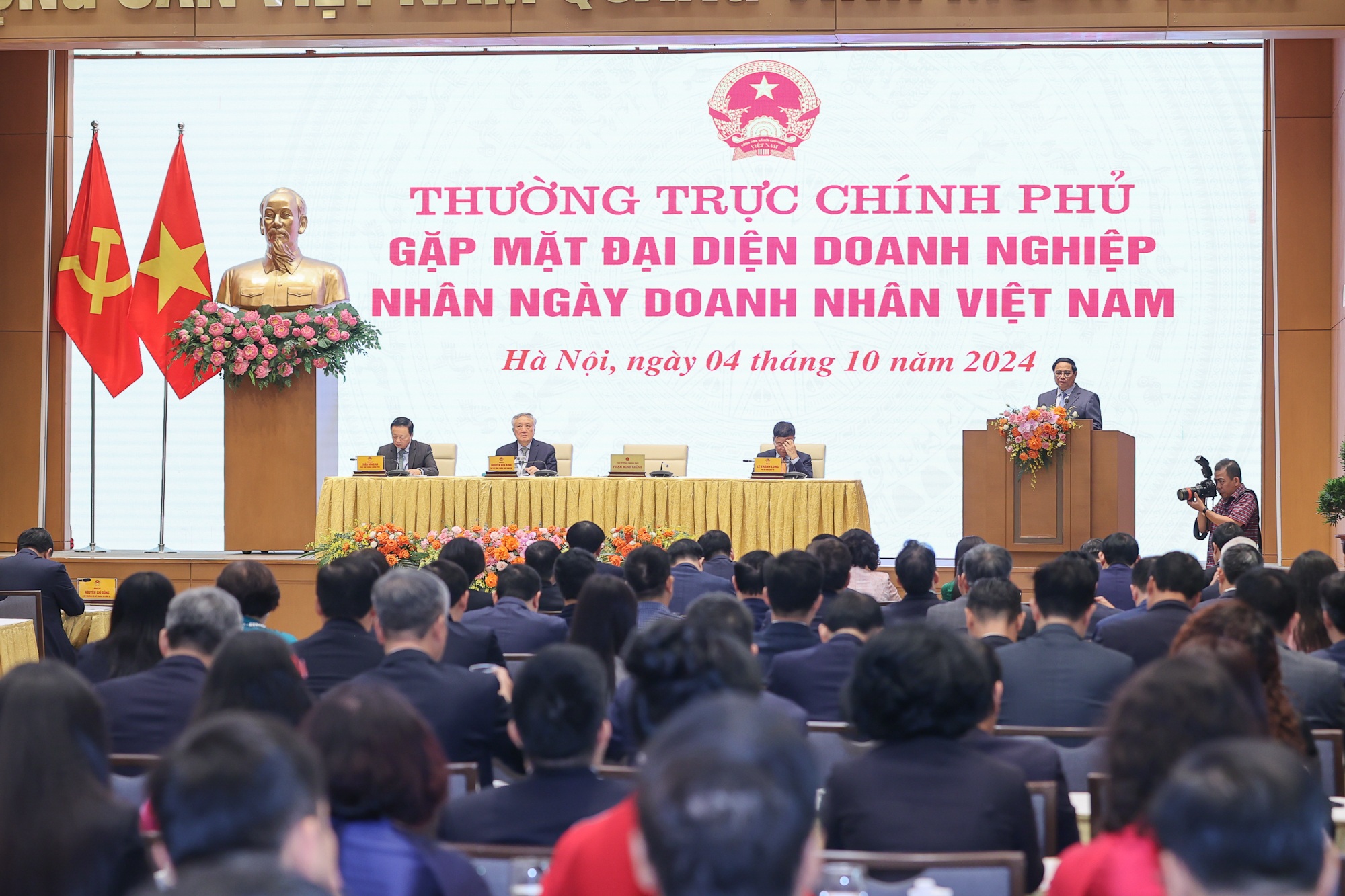 Thủ tướng: Không có doanh nhân giỏi, đất nước không thể thịnh vượng - 3