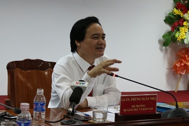 Bộ trưởng Giáo dục làm việc với ĐH Cần Thơ