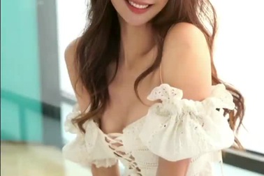 Cathlyn Li hầu như không hề già đi kể từ khi cô 28 tuổi cho tới 32 tuổi