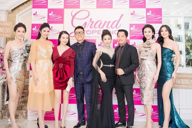 Cặp doanh nhân quyền lực và mối quan hệ với dàn nghệ sĩ Việt