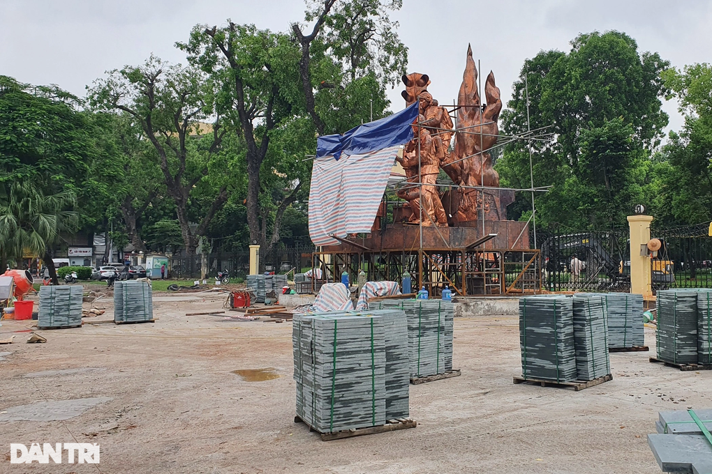 Bộ Công an giải thích vì sao dựng tượng đài chiến sĩ CSGT và PCCC - 1 Bộ Công an giải thích vì sao dựng tượng đài chiến sĩ CSGT và PCCC - 1