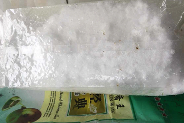 Hết cocain lại đến ketamine dạt vào bờ biển Quảng Ngãi