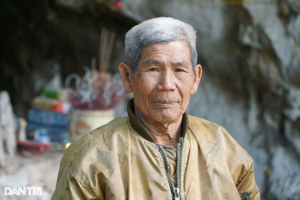 Cả làng bảo vệ tổ mối cao hơn 2m, không ai dám xâm hại - 2 Cả làng bảo vệ tổ mối cao hơn 2m, không ai dám xâm hại - 2