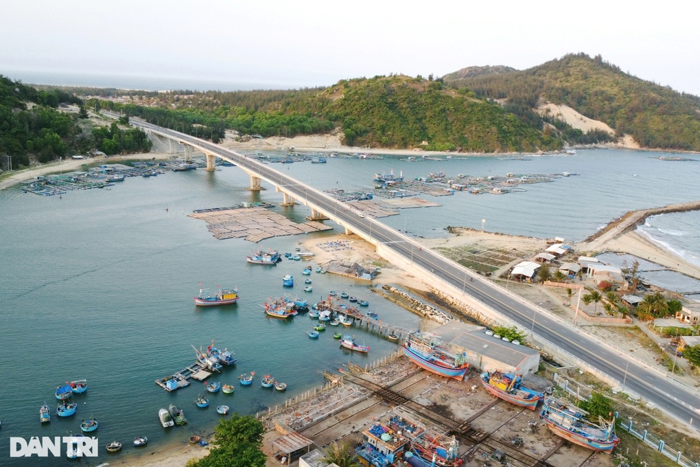 Giao thông mở đường đến tương lai ở Bình Định - 2 Giao thông mở đường đến tương lai ở Bình Định - 2