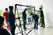 TPHCM phong tỏa chung cư trong đêm vì liên quan chuỗi Covid-19 ở hội thánh