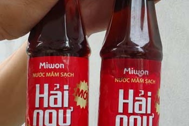 100 tấn nước mắm Miwon Hải Ngư đóng cặn