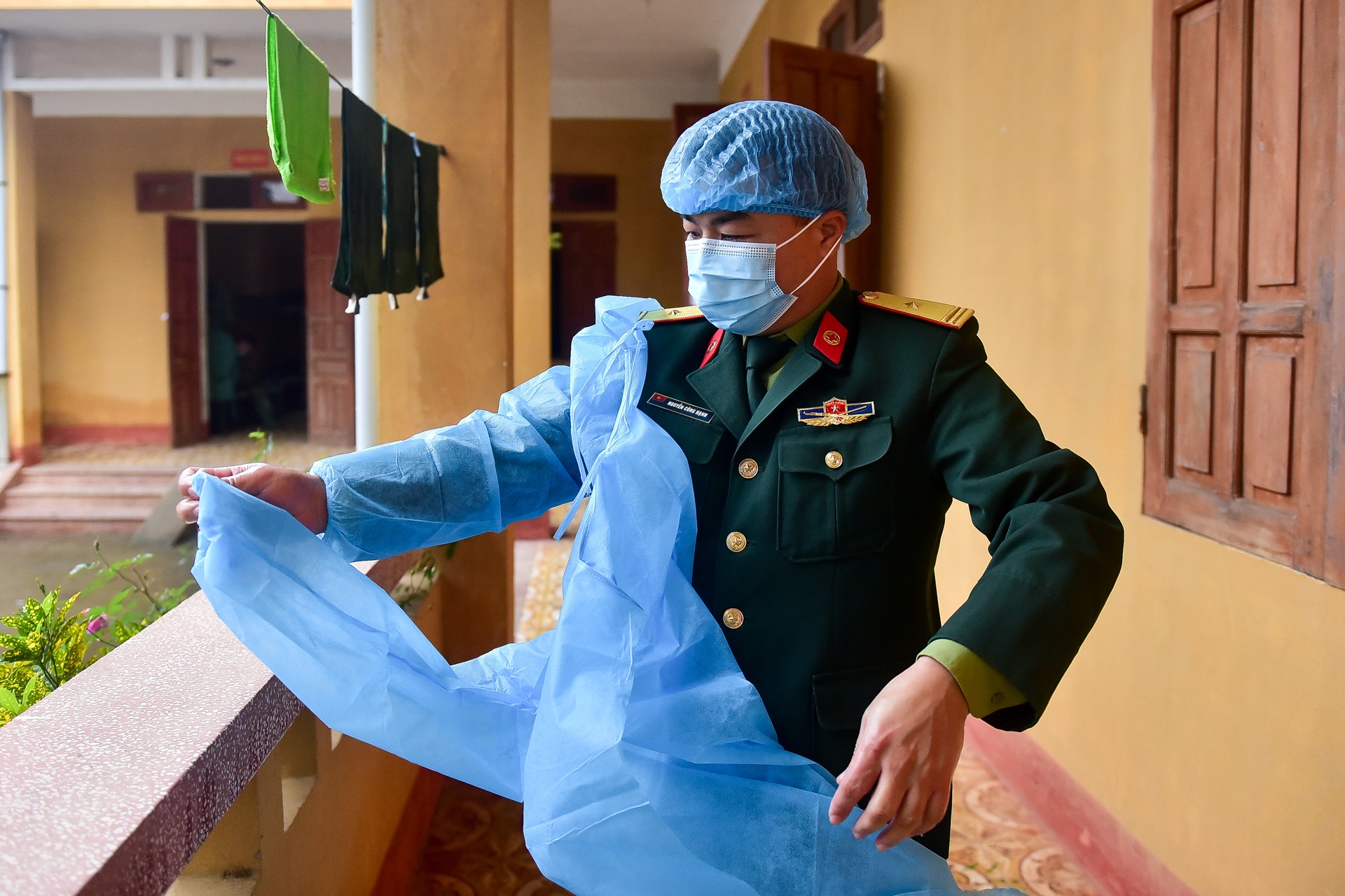Tâm thế của bác sĩ trong khu cách ly hơn 400 người ở Lạng Sơn - 13 Tâm thế của bác sĩ trong khu cách ly hơn 400 người ở Lạng Sơn - 13