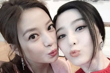 Triệu Vy và Phạm Băng Băng khoe ảnh thân mật sau tin đồn "thù địch"