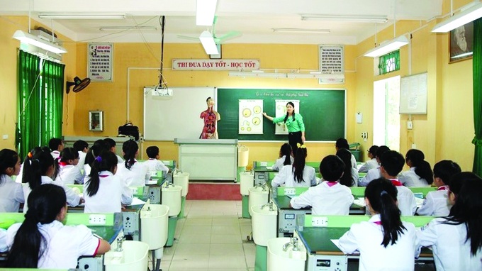 Giáo dục giới tính trong nhà trường nên được thực hiện càng sớm càng tốt để trang bị cho các em nền tảng kiến thức vững chắc.