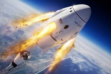 Phi hành đoàn SpaceX phải dùng bỉm suốt chuyến bay về Trái đất