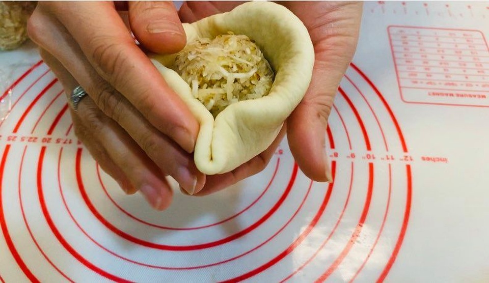 Cách làm bánh bao quả đào tiên bày mâm chay Tết Nguyên tiêu - 6 Cách làm bánh bao quả đào tiên bày mâm chay Tết Nguyên tiêu - 6