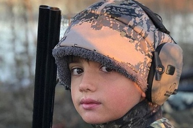 Bức ảnh gây tranh cãi của con trai Tổng thống Trump