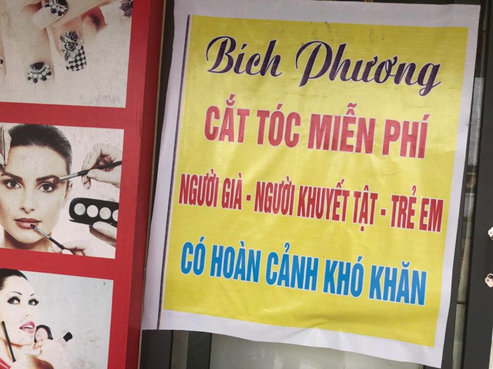 Cô gái 9X ở Hà Tĩnh cắt tóc miễn phí cho người nghèo, trẻ mồ côi - 2 Cô gái 9X ở Hà Tĩnh cắt tóc miễn phí cho người nghèo, trẻ mồ côi - 2