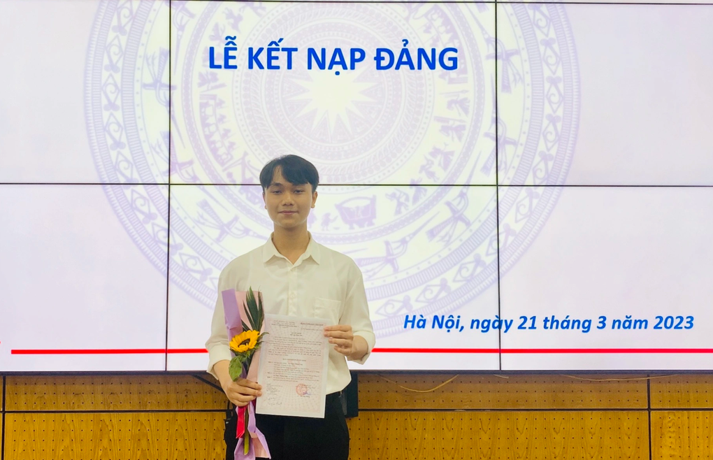 Nam sinh trường làng là thủ khoa đầu ra toàn khóa của Bách khoa Hà Nội - 2