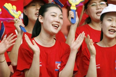 Triều Tiên cử nhóm hoạt náo viên tới Hàn Quốc