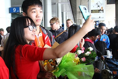 Hoàn tất thủ tục xuất cảnh, Xuân Trường phải xa Tết Việt