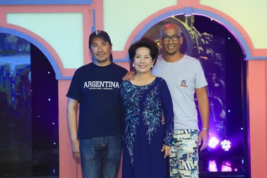 Lí do danh ca Phương Dung luôn xem con trai 52 tuổi như đứa trẻ lên 2